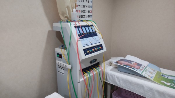 東京都の接骨院さんへスーパーテクトロンHX-606を納品させて頂きました。